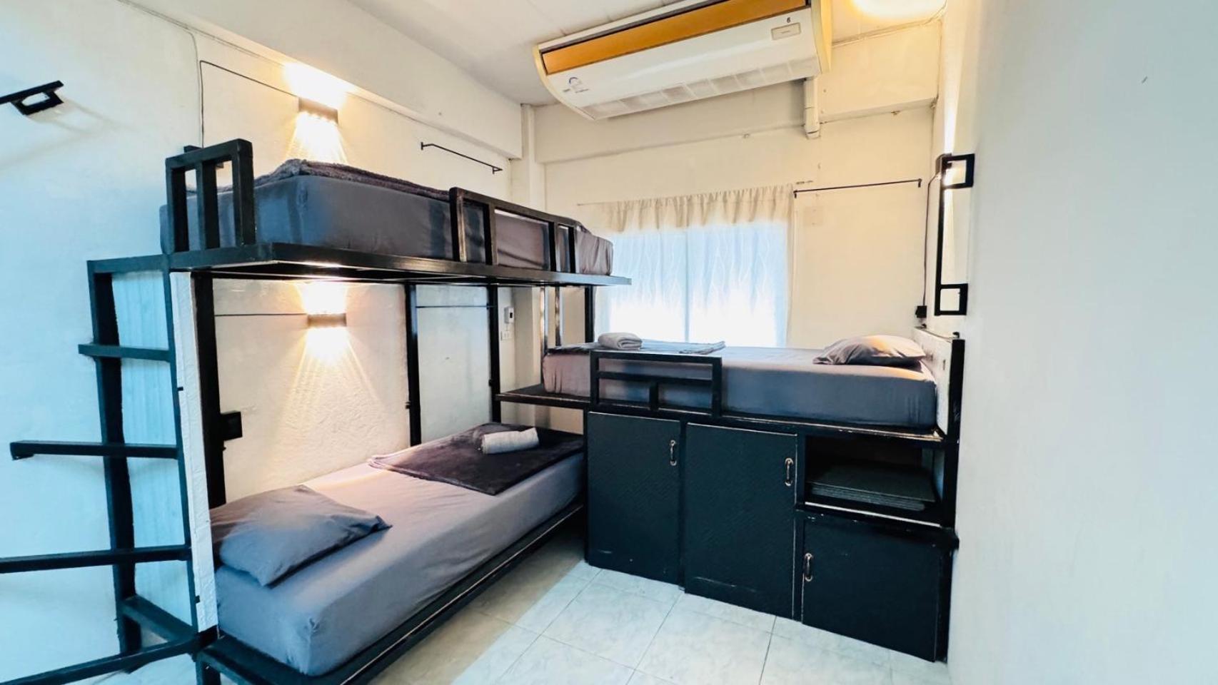 Stay At Moon Hostel Hatrin Kültér fotó
